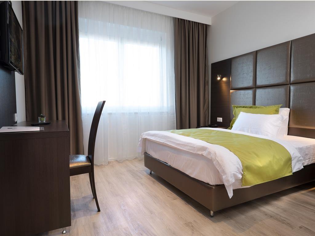 Boutique Hotel Bellevue Rheinfelden / Basel ภายนอก รูปภาพ